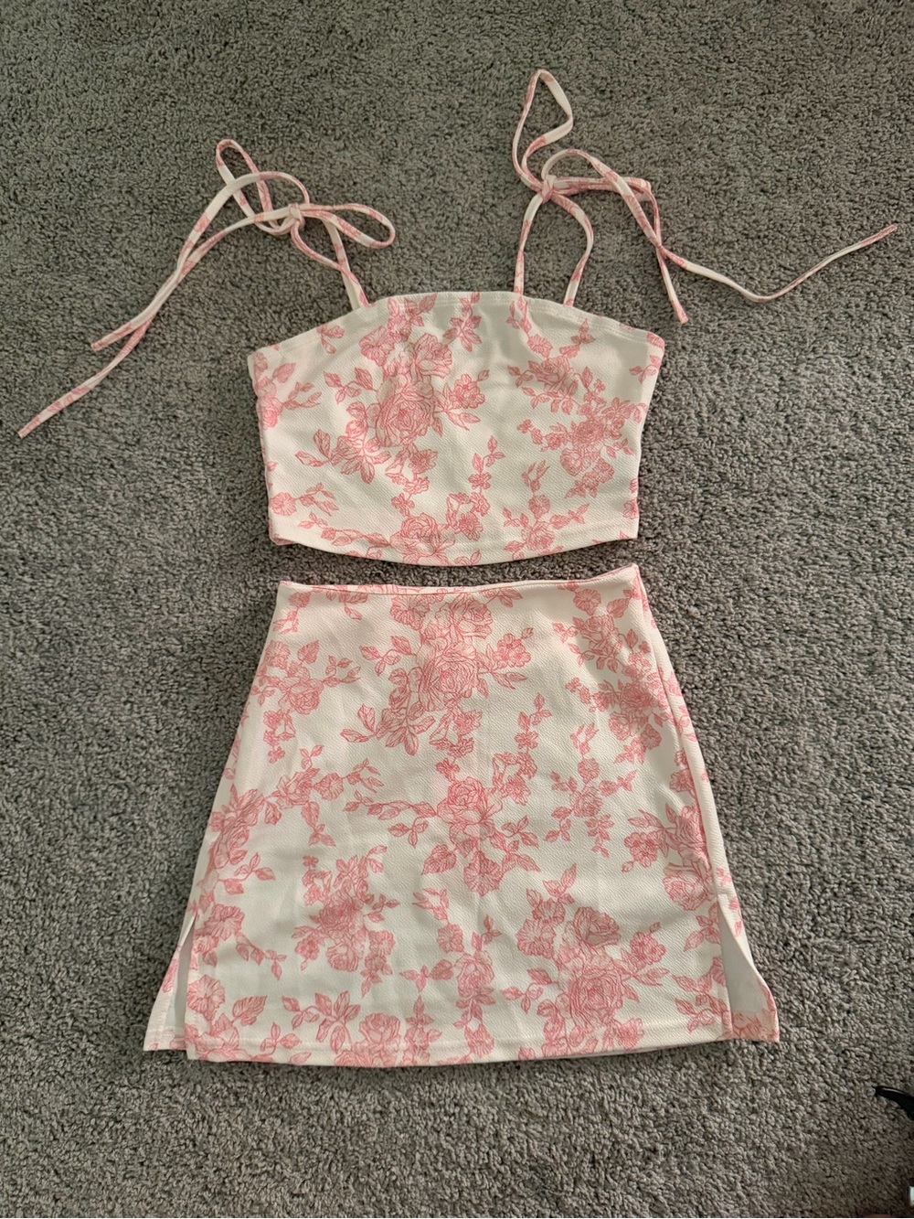 NWT Pink Rose Floral Toile Tie Shoulder Crop Top Mini Skirt Set XS
